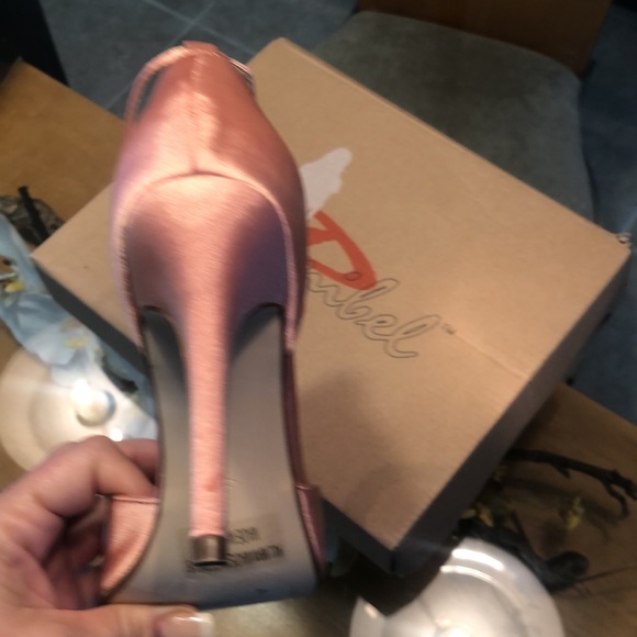 New never worn dress heels size 8 - Picture 4 of 6